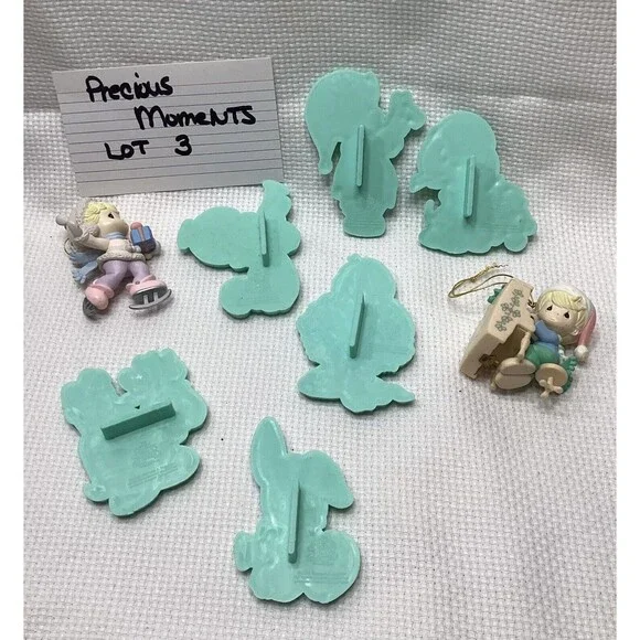Wilton Cookie Cutters Precious Moments Plastic 1993~Lot Of 6 ~ Plus 2 Ornaments - Picture 7 of 9